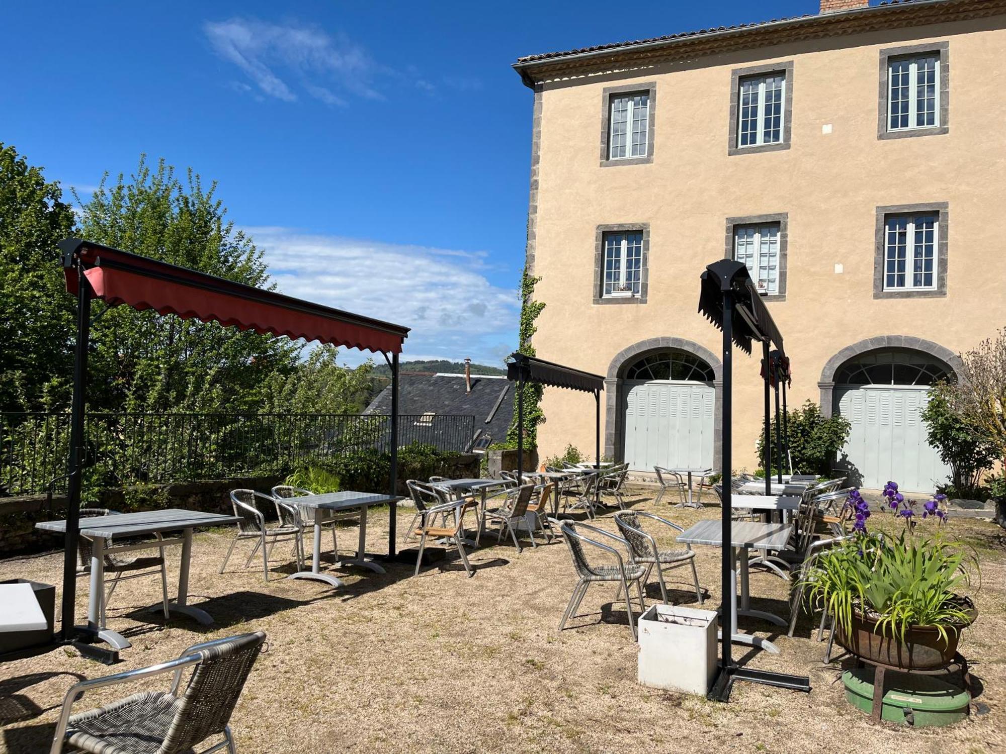 Logis Hotel Ancien Grand Seminaire Saint-Flour  Exterior foto